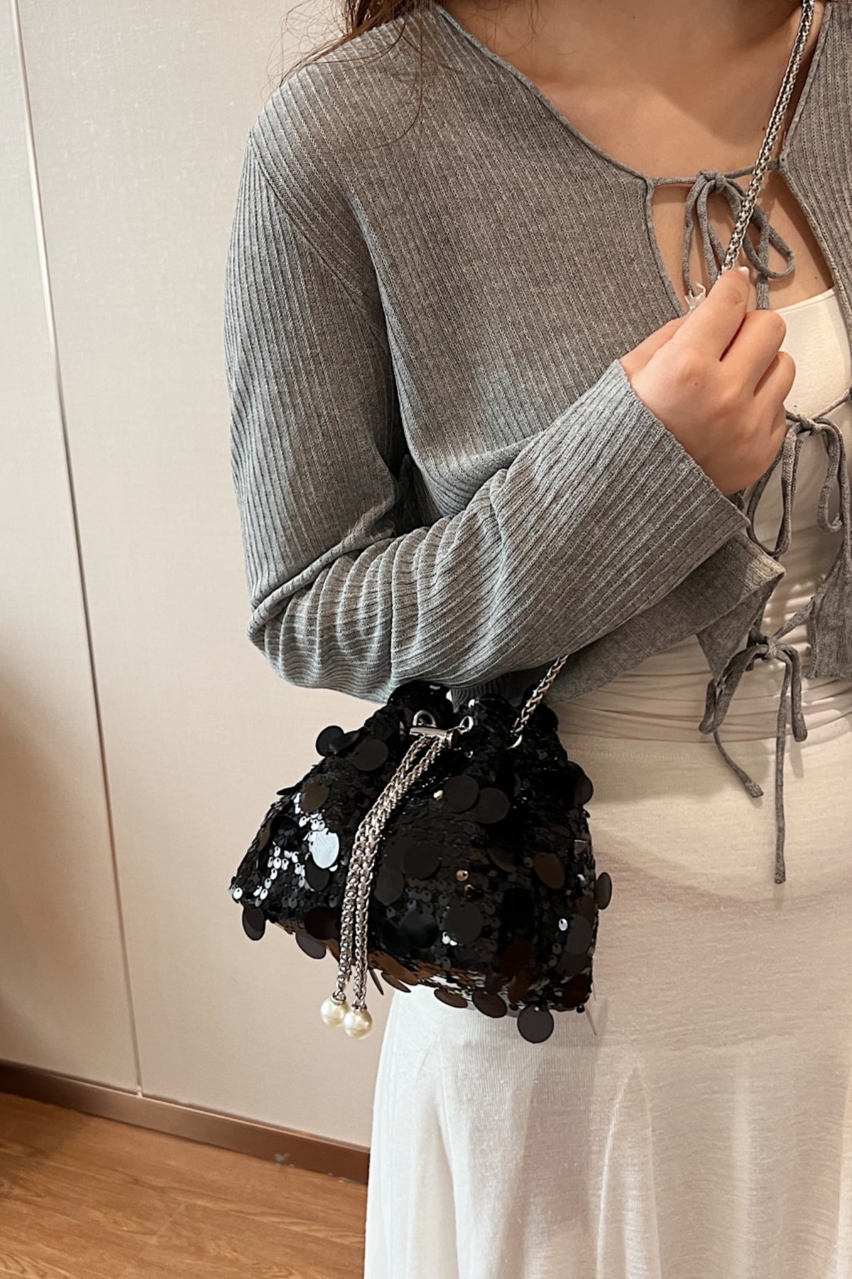 Sequin Chain Drawstring Bucket Bag